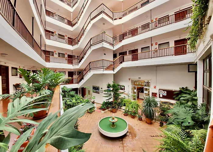 Marina Mirage Apartament *